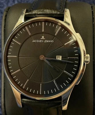 Reloj delgado Jacques Lemans negro para hombre 1-1461 usado Foto 1 de 4