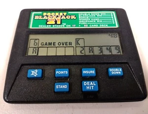 Vintage Radica Pocket Blackjack 21 Kartenspiel Handheld elektronisch 1350 getestet funktioniert - Bild 1 von 3