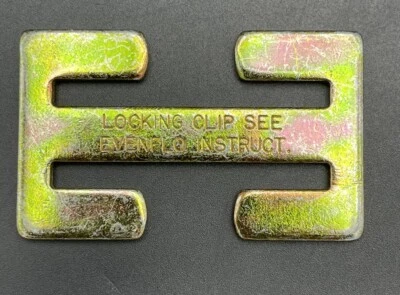 Universal Infant Baby Car Seat Metal Locking Clip PreOwned - Image 1 of 2