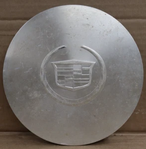 OEM Used 2002-2006 Cadillac Escalade Machined Center Cap 9593887 4563 - Picture 1 of 6