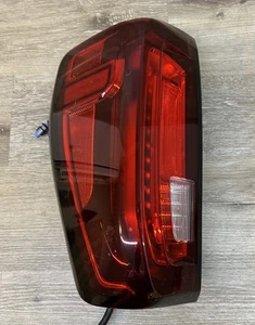 2019-24 GMC SIERRA LH TAIL LIGHT ASSY OEM PART # 85821142 - Picture 1 of 14