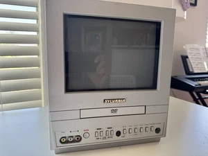Sylvania SSC509D CRT TV with built-in DVD player (9”, manufactured April 2003). - Picture 1 of 9