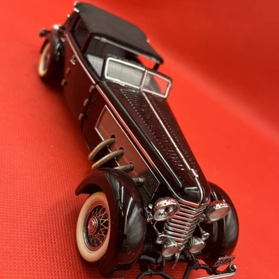 Coche diecast Franklin Mint 1940 Duesenburg escala 1/24 sin caja. falta una puerta mano Foto 1 de 4
