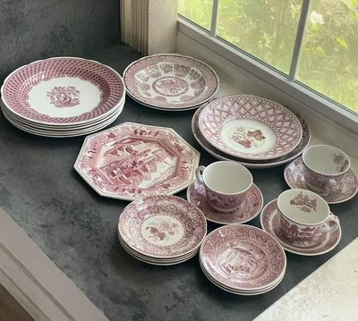 Spode Archive Collection Georgian Series Pink 24‑Pc Dinner Service Excellent - Image 1 of 4