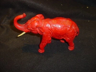 Antique red elephant door stop-nice color and details - Image 1 of 4