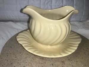 Franciscan Coronado Glossy GIALLO - Gravy Boat con sottopiastra attaccata - Foto 1 di 12