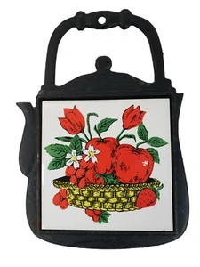 Vintage Untersetzer San Ho Gusseisen & Blumenfliese Wanddekor Made in Taiwan - Bild 1 von 8