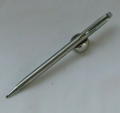 MYTHIQUE STYLO BILLE WATERMAN CF EN ACIER BROSSE Recharge neuve ajustée W184 - Photo 1/4