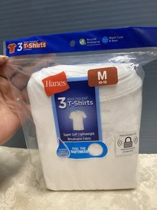 NIP Hanes Boys Tagless T-shirts M 10-12 White 3 Pack Soft Breathable Fabric - Picture 1 of 5