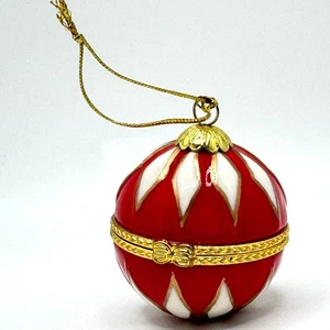 Caja Adorno Bisagras Oro Rojo Acentos Blancos 2" Diámetro Decorativo Navidad - Imagen 1 de 6