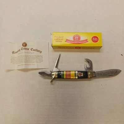 Cuchillo de bolsillo Scout Kissing Crane KC5338 Forgotten Hero Foto 1 de 4