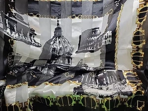 Sciarpa vintage seta Raffaello Roma nero, bianco, oro 35"x37" - Foto 1 di 8