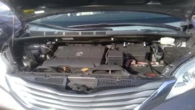 Used Front Right Exterior Door Handle fits: 2013 Toyota Sienna assembly door con Foto 1 de 4