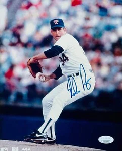 Nolan Ryan Autographed 8x10 Baseball Photo (JSA) - Picture 1 of 1