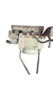 Genuine BMW 1 3 Series F20 F21 F30 F31 Abs Pump 6869725 6869726 - Picture 1 of 5