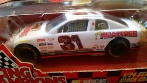 VINTAGE-MIKE SKINNER #31 REALTREE 1996 CHEVY MONTE CARLO 1/24 RACING CHAMPIONS - Picture 1 of 3