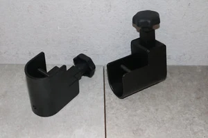 1x Pair Premier Fixtures Mount for Hanging Bars Holds 1.5" Rod Flat Black - Picture 1 of 9