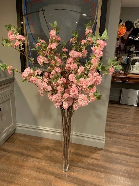 Ocho ramas altas de flor de cerezo, color rosa, 52" de alto, extremadamente realistas Foto 1 de 1