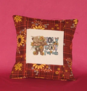 Almohada decorativa hecha a mano - 8" - Vaca Highland - Multicolor - Imagen 1 de 2