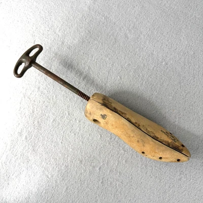 Maca de madeira vintage profissional sapateiro 7" - Imagem 1 de 4