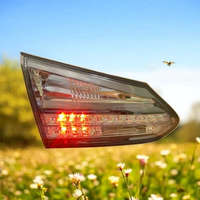 LEXUS HS250 H LUZ TRASERA INTERIOR IZQUIERDA 2010 2011 2012 Foto 1 de 4