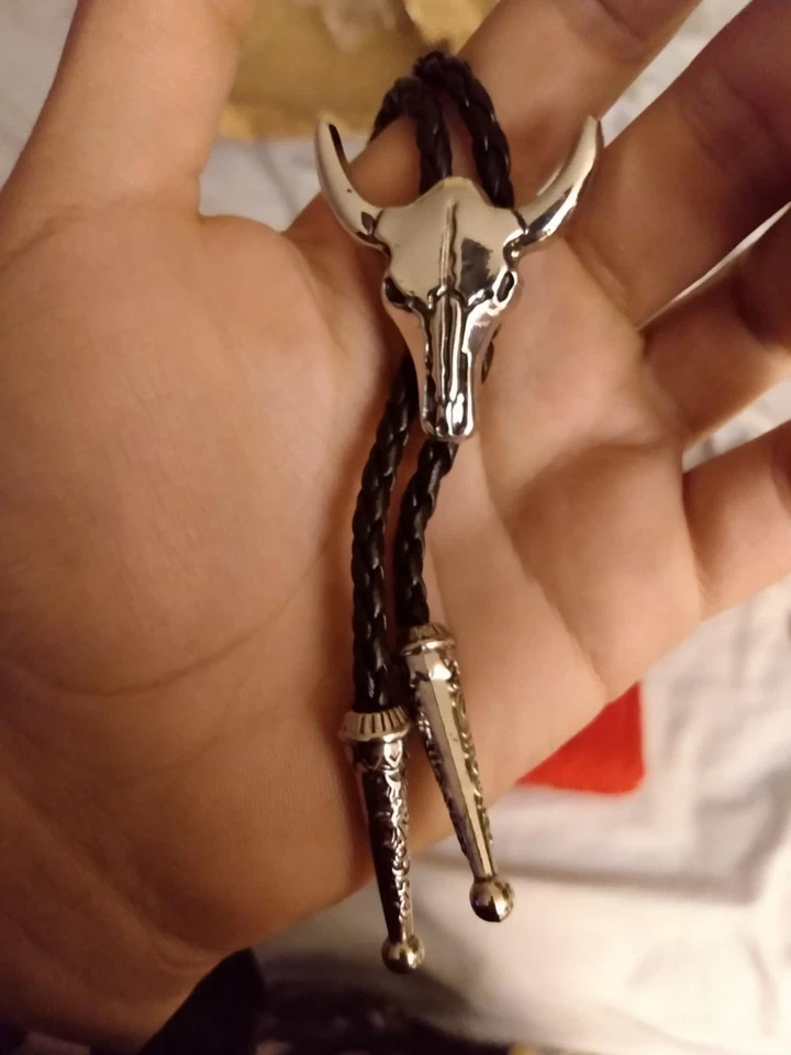 Western Vintage Bolo Tie for Men - Cow Skull Design Cowboy Tie - Black Leather B
