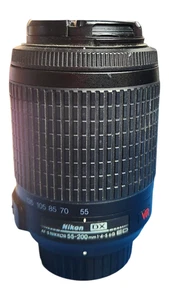 Nikon AF-S DX NIKKOR 55-200 mm f/4-5.6G ED VR teleobiettivo zoom con tappi - Foto 1 di 12
