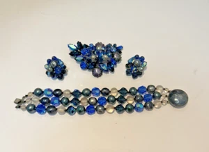 De colección. Juego de broches, pendientes y brazaletes Regency raros de diamantes de imitación azules - Firmado - Imagen 1 de 21