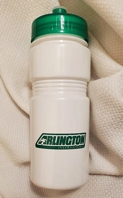 Пластиковая бутылка для воды ипподром Arlington Park Horse новая из старых запасов - Изображение 1 из 4