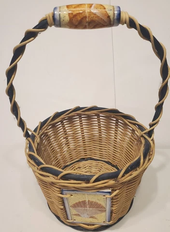 WOVEN Wooden Basket W/ Bead On Handle And Embedded Tile Seashell Coastal Decor Cover
