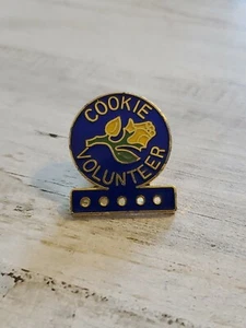 Prendedor de solapa esmaltado cloisonné rosa amarilla voluntario galleta ¿Girl Scouts? 1" fo - Imagen 1 de 2