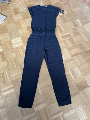 leichter Overall Jumpsuit von Vero Moda Gr. XS - Bild 1 von 4
