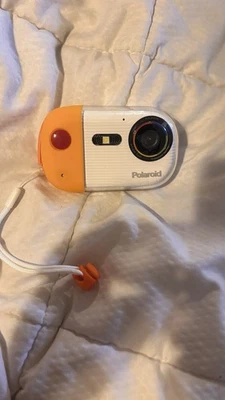 Polaroid Underwater Camera 18mp 4K UHD, Polaroid Waterproof Camera, LCD Display - Image 1 of 4