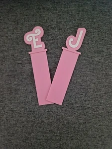 Barbie inspirierter Brief personalisiertes Lesezeichen maßgeschneidert perfektes Geschenk Name Initiale - Bild 1 von 9