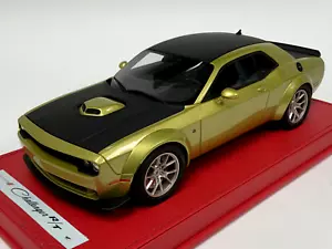 1/18 GT Spirit Dodge Challenger R/T Wide body 50th Gold from 2020 GT411 AB090 - Picture 1 of 7