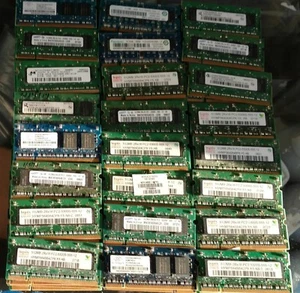 512MB PC5300 DDR2 PC2-5300S 667Mhz 200pin SoDIMM Laptop Memory Ram 1GB 2GB - Picture 1 of 1