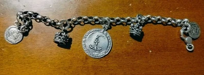 Bracciale Raspini Argento + 5 Charms Argento  Monete Corona - Immagine 1 di 4