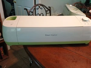 Cricut Explore Air CXPL201 Smart Cutting Machine - Picture 1 of 15