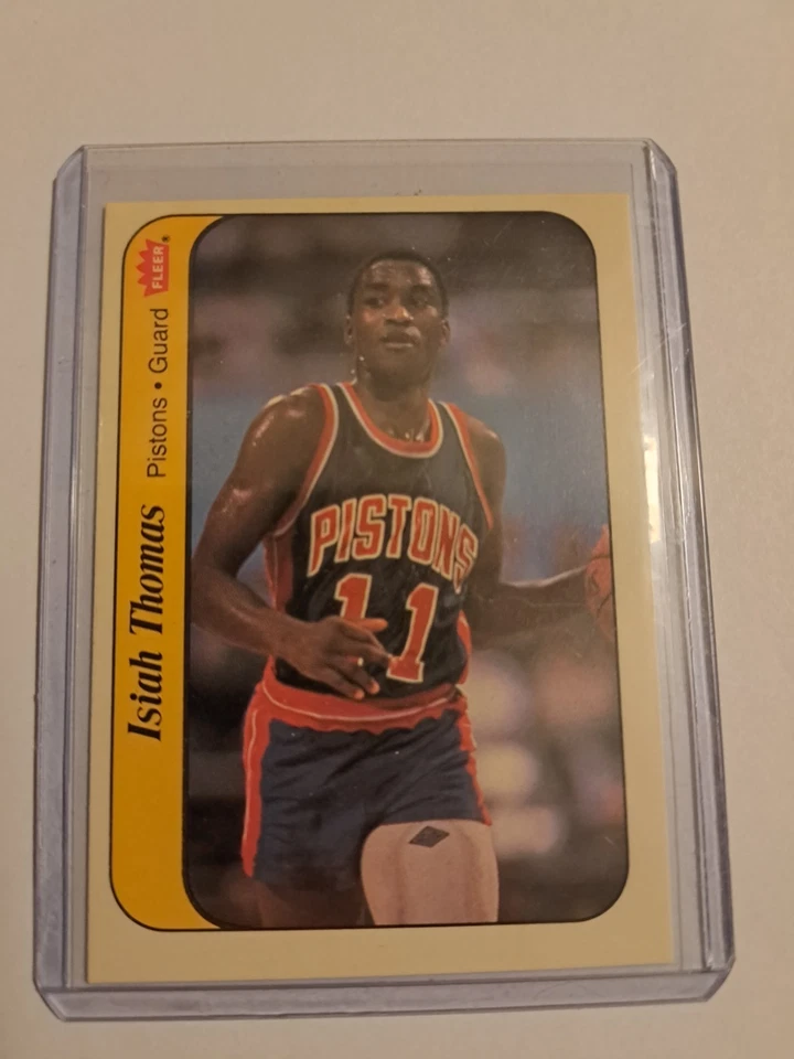 Fleer 1986-87 - Pegatinas Isiah Thomas #10 (RC) Detroit Pistons Salón de la fama Foto 1 de 2