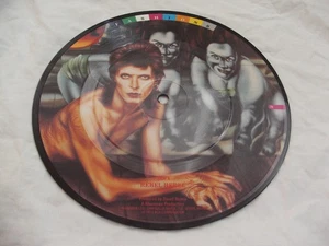 DAVID BOWIE ORIGINAL PICTURE DISC FROM THE 1980s FASHIONS SET - REBEL REBEL - Picture 1 of 2
