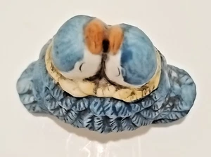 Vintage Kissing Bluebird Salt and Pepper Shakers 2"x 2"  - Picture 1 of 10