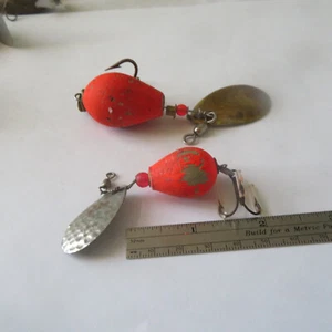 FISHING LURE  UNKNOWN  1½" CORK WITH #4 LUHR-JENSEN AND 1" LUHR-JENSEN #5 SPOONS - Picture 1 of 2