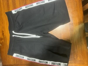 ⭐️ Moschino Tape Shorts in Schwarz ⭐️ 100% AUTHENTIC ⭐️ NAGELNEU MIT ETIKETT ⭐️ - Bild 1 von 4