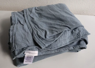 Sábana bajera Pottery Barn Kids azul gris queen algodón orgánico 96x104 Foto 1 de 4