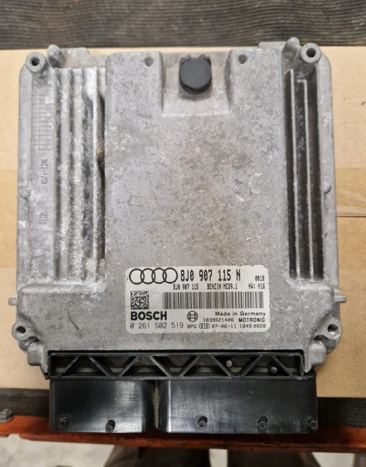 ECU MOTORE AUDI TT Serie (8J3) 8J0907115N benzina 1984 (0614) MED9.1 - Immagine 1 di 1