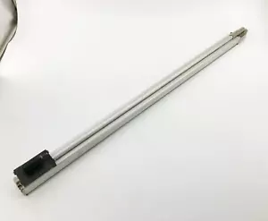 TR Electronic 307-00067 Linear Encoder 700mm 19-27VDC - Picture 1 of 6