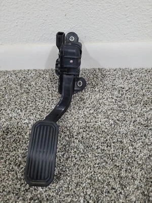 Pedal acelerador a gás Toyota Highlander usado 2003 - 2007 fabricante de equipamento original 78120-48090 - Imagem 1 de 4