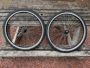 Alexrims DH19 26 pulgadas bicicleta delantera y trasera/ruedas tándem y neumáticos Schwalbe - Imagen 1 de 10