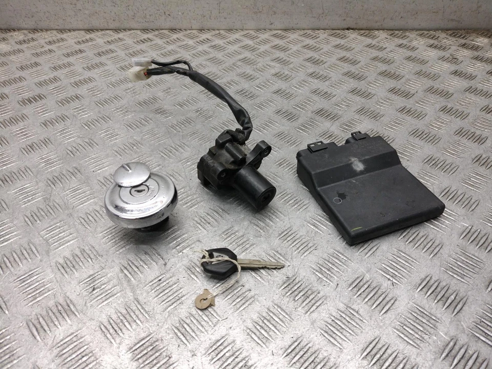 SUBARU XV XVS950R SCHLOSSSATZ 2017 - Bild 1 von 4