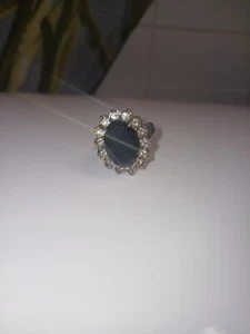 Vintage Avon Silver Tone Cubic Zirconia & Onyx Evening Glamour Ring Size 7.75/8 - Picture 1 of 13